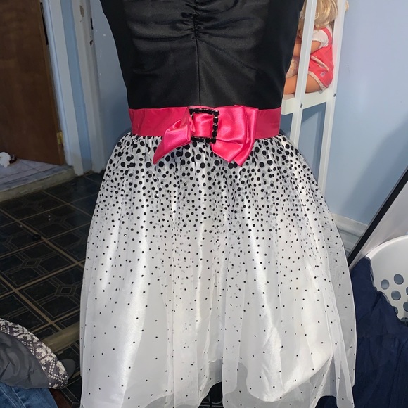 Prom dress - Picture 2 of 3